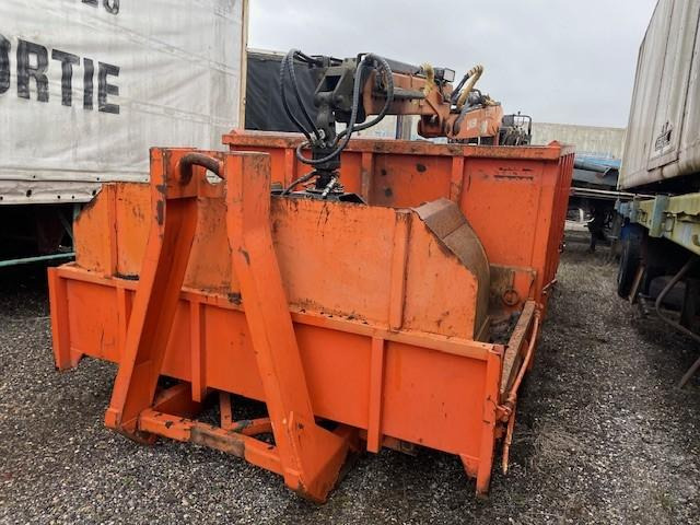 FOREZ BENNE BENNE ET GRUE SUR BERCE - Контейнер для мультилифта: фото 1 FOREZ BENNE BENNE ET GRUE SUR BERCE - Контейнер для мультилифта: фото 1