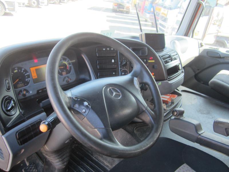 Самосвал Mercedes Actros 1832: фото 8