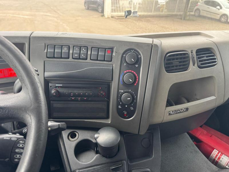 Грузовик с закрытым кузовом Renault Midlum 270 DXI: фото 14