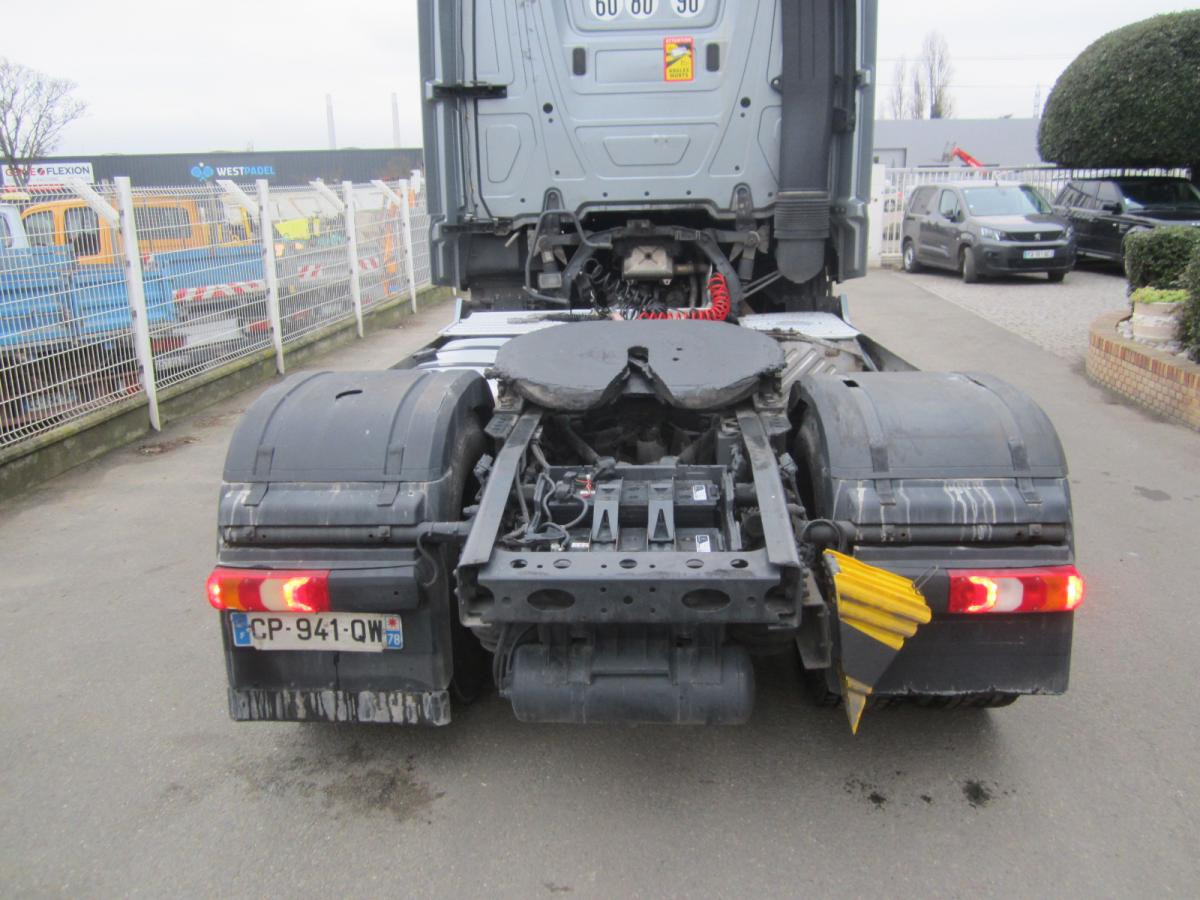 Тягач Mercedes Actros 1845: фото 9