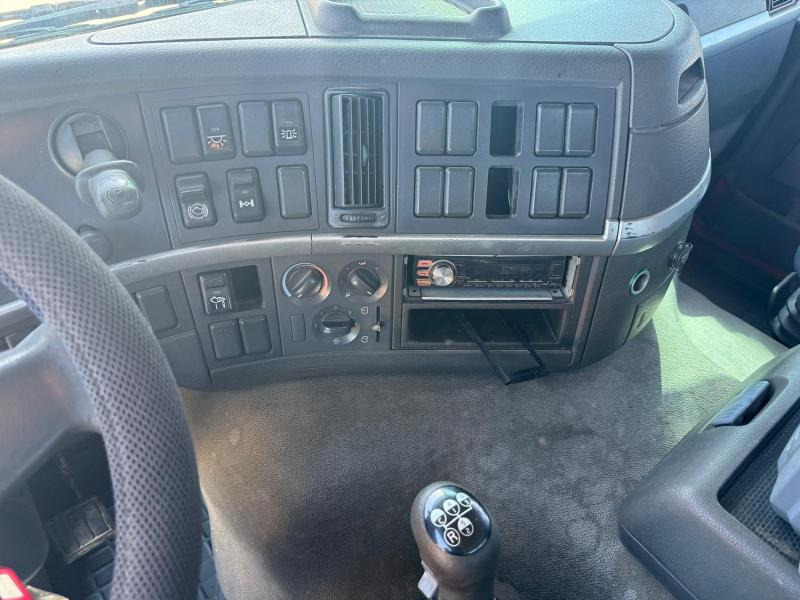 Портальный бункеровоз Volvo FM 380: фото 15