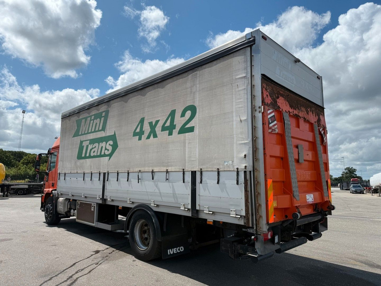 Iveco EuroCargo 180 E28 Euro 6 Freight Iveco EuroCargo 180 E28 Euro 6 Freight / Pritsche - Тентованный грузовик: фото 4 Iveco EuroCargo 180 E28 Euro 6 Freight Iveco EuroCargo 180 E28 Euro 6 Freight / Pritsche - Тентованный грузовик: фото 4