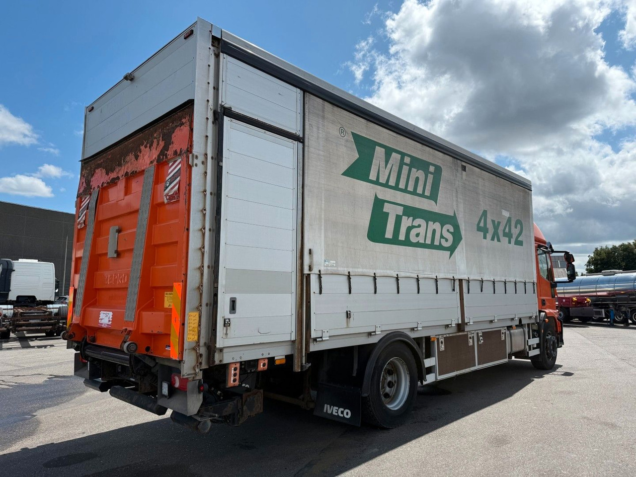 Iveco EuroCargo 180 E28 Euro 6 Freight Iveco EuroCargo 180 E28 Euro 6 Freight / Pritsche - Тентованный грузовик: фото 3 Iveco EuroCargo 180 E28 Euro 6 Freight Iveco EuroCargo 180 E28 Euro 6 Freight / Pritsche - Тентованный грузовик: фото 3