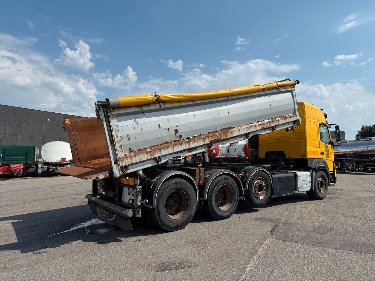 Volvo FMX500 8x4/4 Steel tipper Volvo FMX500 8x4/4 Steel tipper / Kipper - Самосвал: фото 3 Volvo FMX500 8x4/4 Steel tipper Volvo FMX500 8x4/4 Steel tipper / Kipper - Самосвал: фото 3