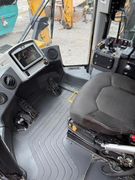 Caterpillar 966M XE - Колёсный погрузчик: фото 5 Caterpillar 966M XE - Колёсный погрузчик: фото 5