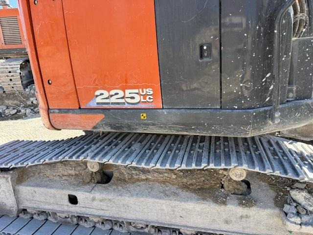 Hitachi ZX225US LC-6 - Гусеничный экскаватор: фото 3 Hitachi ZX225US LC-6 - Гусеничный экскаватор: фото 3