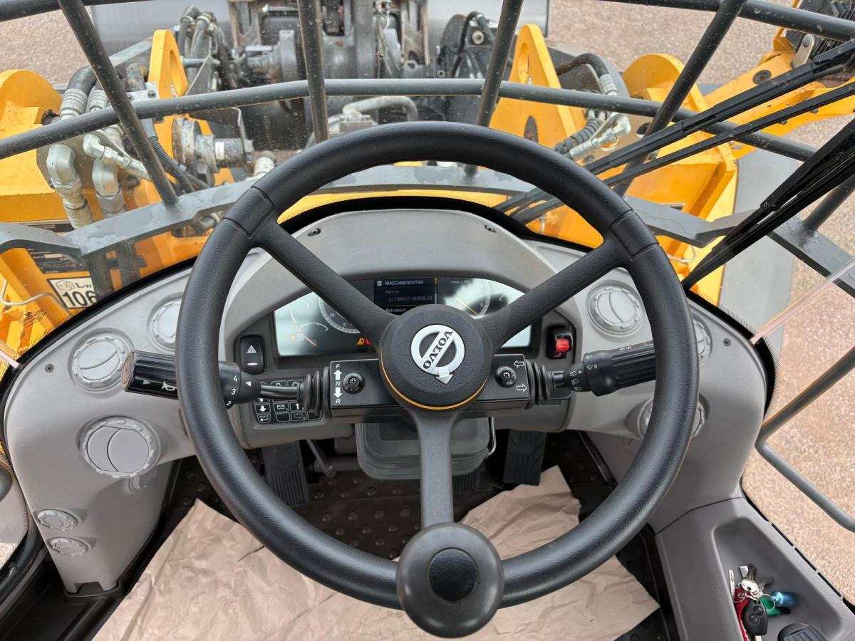 Volvo L110H Long Boom - Колёсный погрузчик: фото 5 Volvo L110H Long Boom - Колёсный погрузчик: фото 5