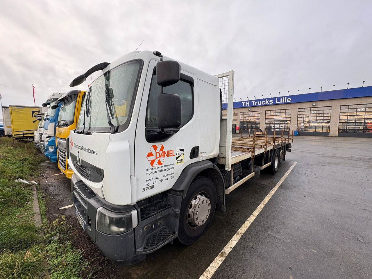 Renault Premium 370 DXI - Грузовик бортовой/ Платформа: фото 2 Renault Premium 370 DXI - Грузовик бортовой/ Платформа: фото 2