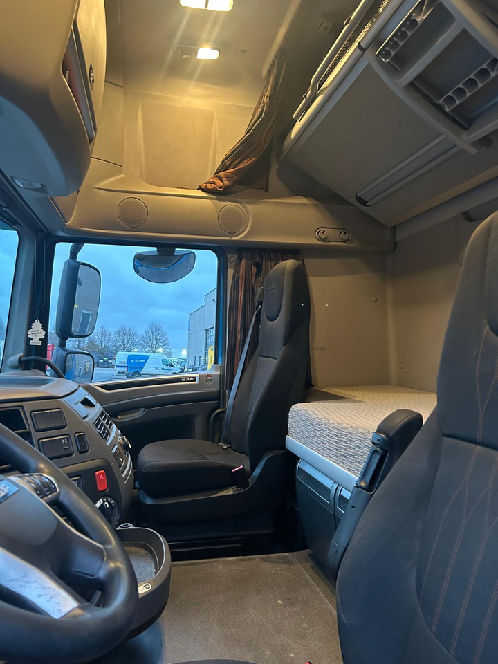 DAF XF 530 - Тягач: фото 5 DAF XF 530 - Тягач: фото 5