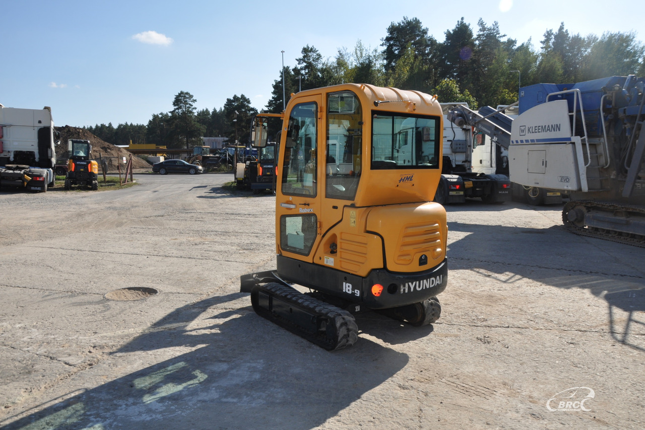 Hyundai R18-9 - Мини-экскаватор: фото 4 Hyundai R18-9 - Мини-экскаватор: фото 4