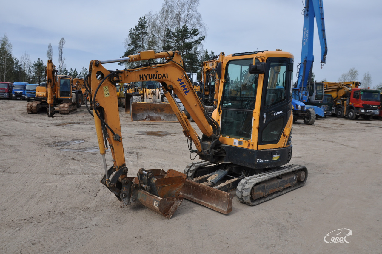 Мини-экскаватор Hyundai R25Z-9AK: фото 1