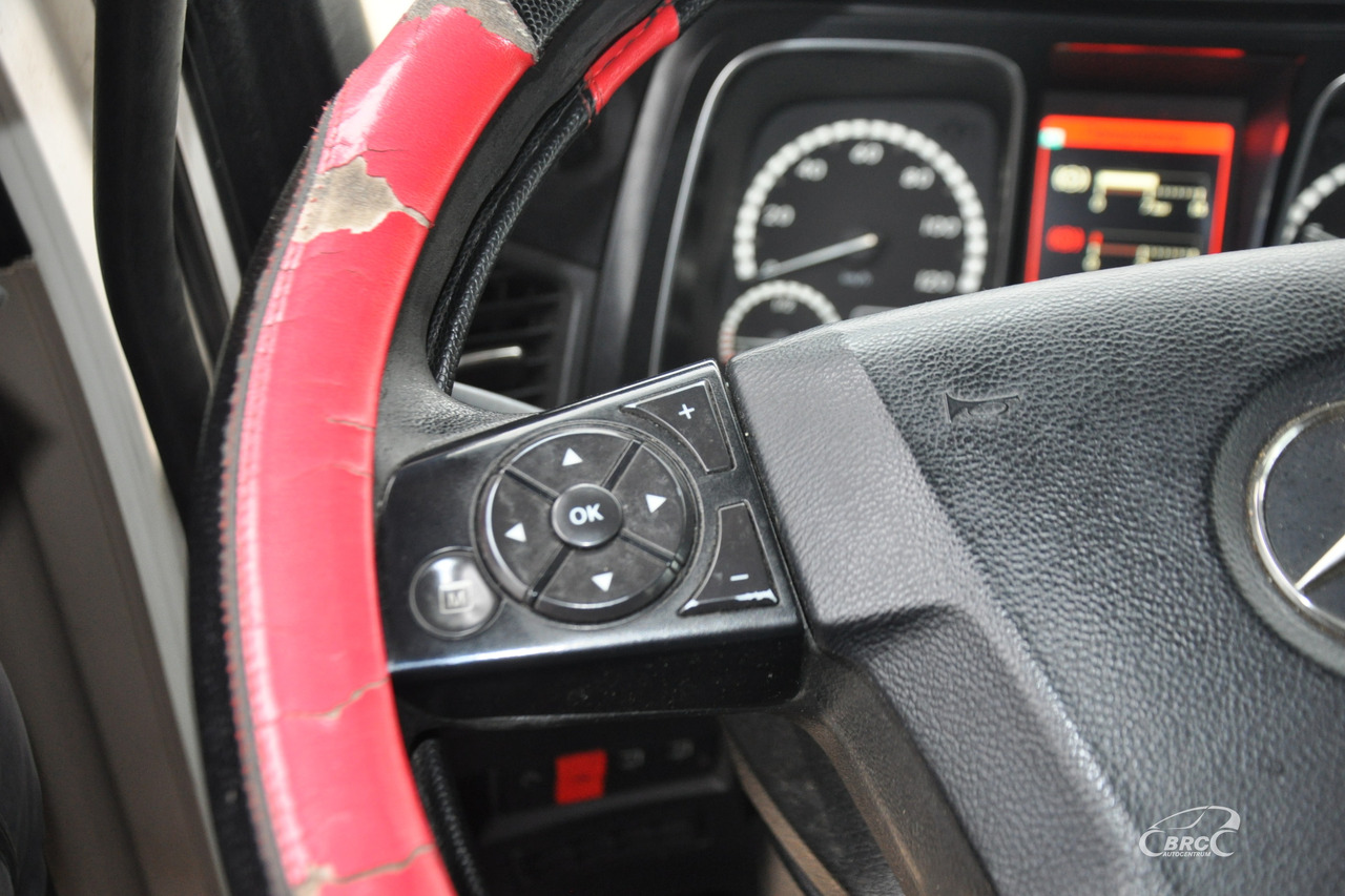 Тягач Mercedes-Benz Actros: фото 19 Тягач Mercedes-Benz Actros: фото 19