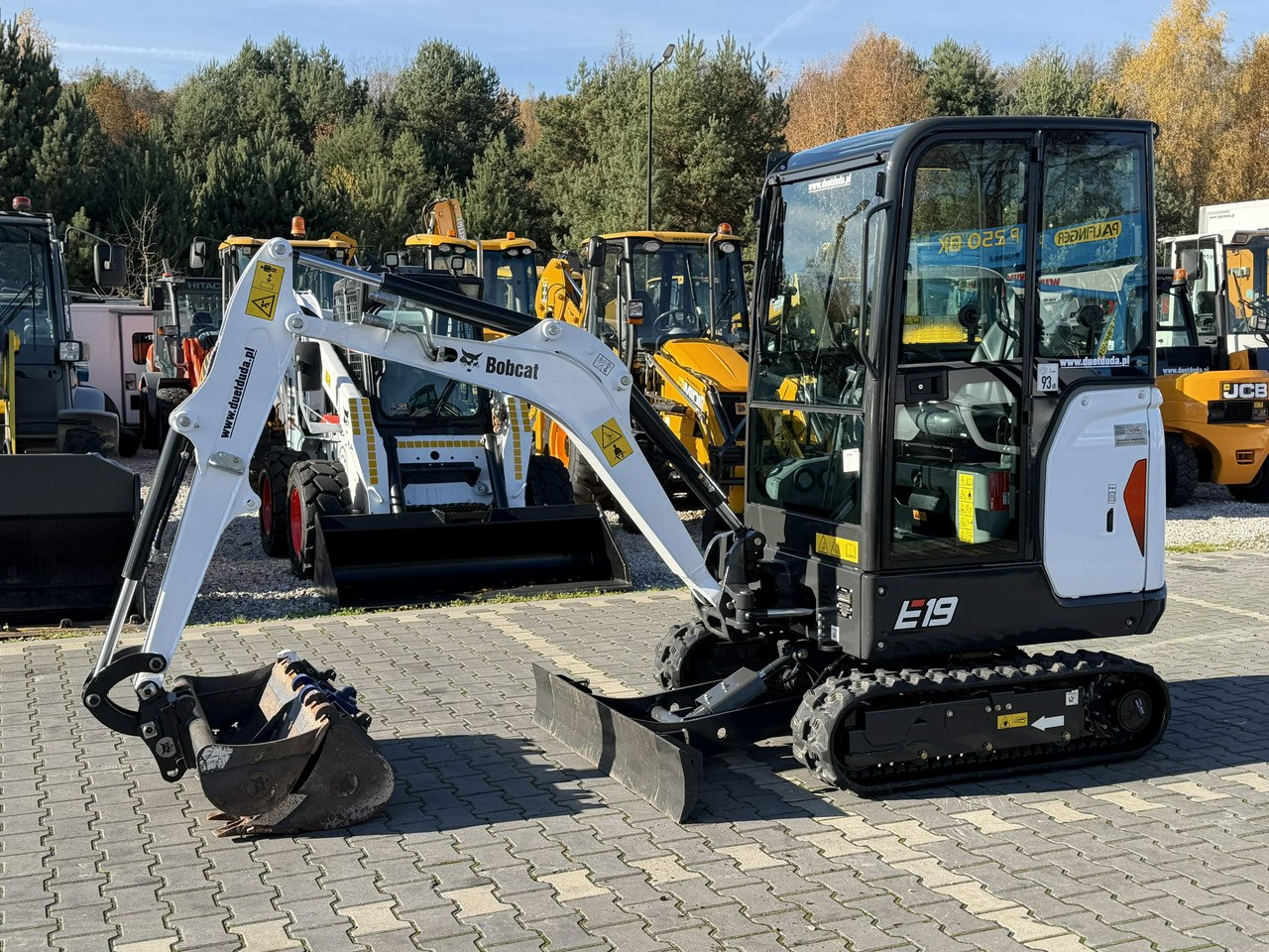 Bobcat E19 Komplet Łyżek Mało Używana Przepracowane tylko 90mth - Мини-экскаватор: фото 3 Bobcat E19 Komplet Łyżek Mało Używana Przepracowane tylko 90mth - Мини-экскаватор: фото 3
