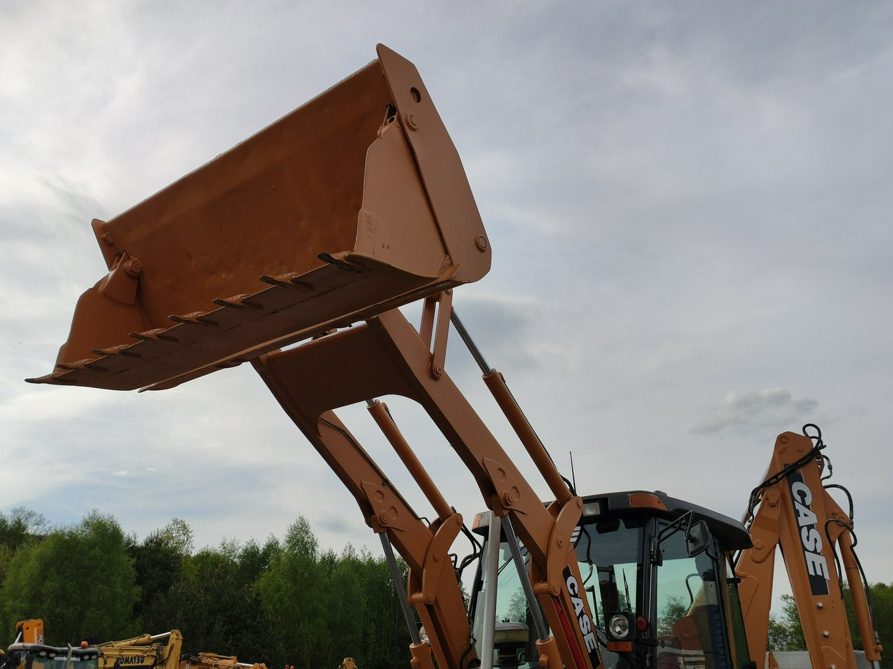 Case 695SR2-4PS - Экскаватор-погрузчик: фото 4 Case 695SR2-4PS - Экскаватор-погрузчик: фото 4