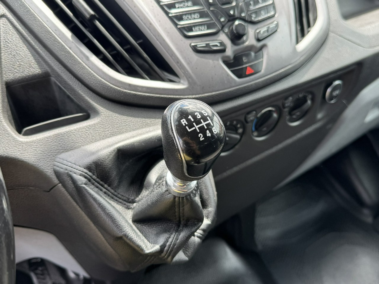 Малотоннажный самосвал Ford Transit: фото 27 Малотоннажный самосвал Ford Transit: фото 27