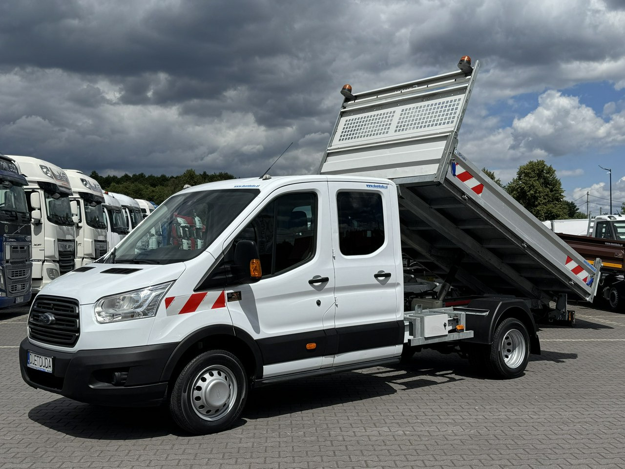 Малотоннажный самосвал Ford Transit: фото 7 Малотоннажный самосвал Ford Transit: фото 7