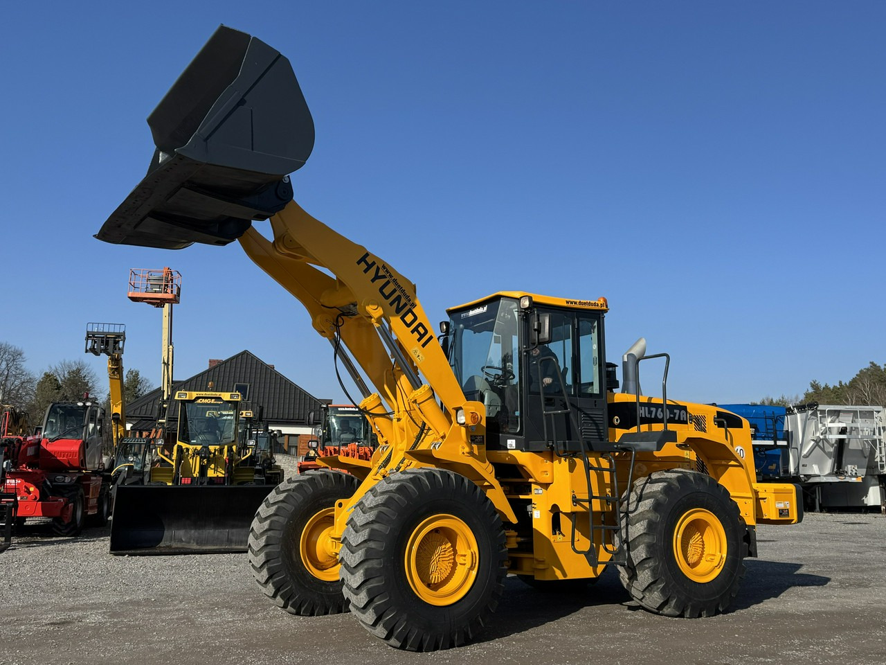 Hyundai HL760-7A Centralne Smarowanie waga-18 ton - Колёсный погрузчик: фото 1 Hyundai HL760-7A Centralne Smarowanie waga-18 ton - Колёсный погрузчик: фото 1