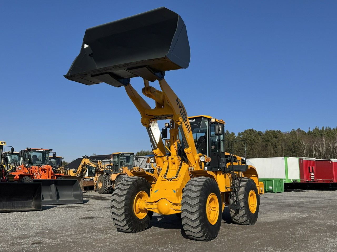 Hyundai HL760-7A Centralne Smarowanie waga-18 ton - Колёсный погрузчик: фото 3 Hyundai HL760-7A Centralne Smarowanie waga-18 ton - Колёсный погрузчик: фото 3