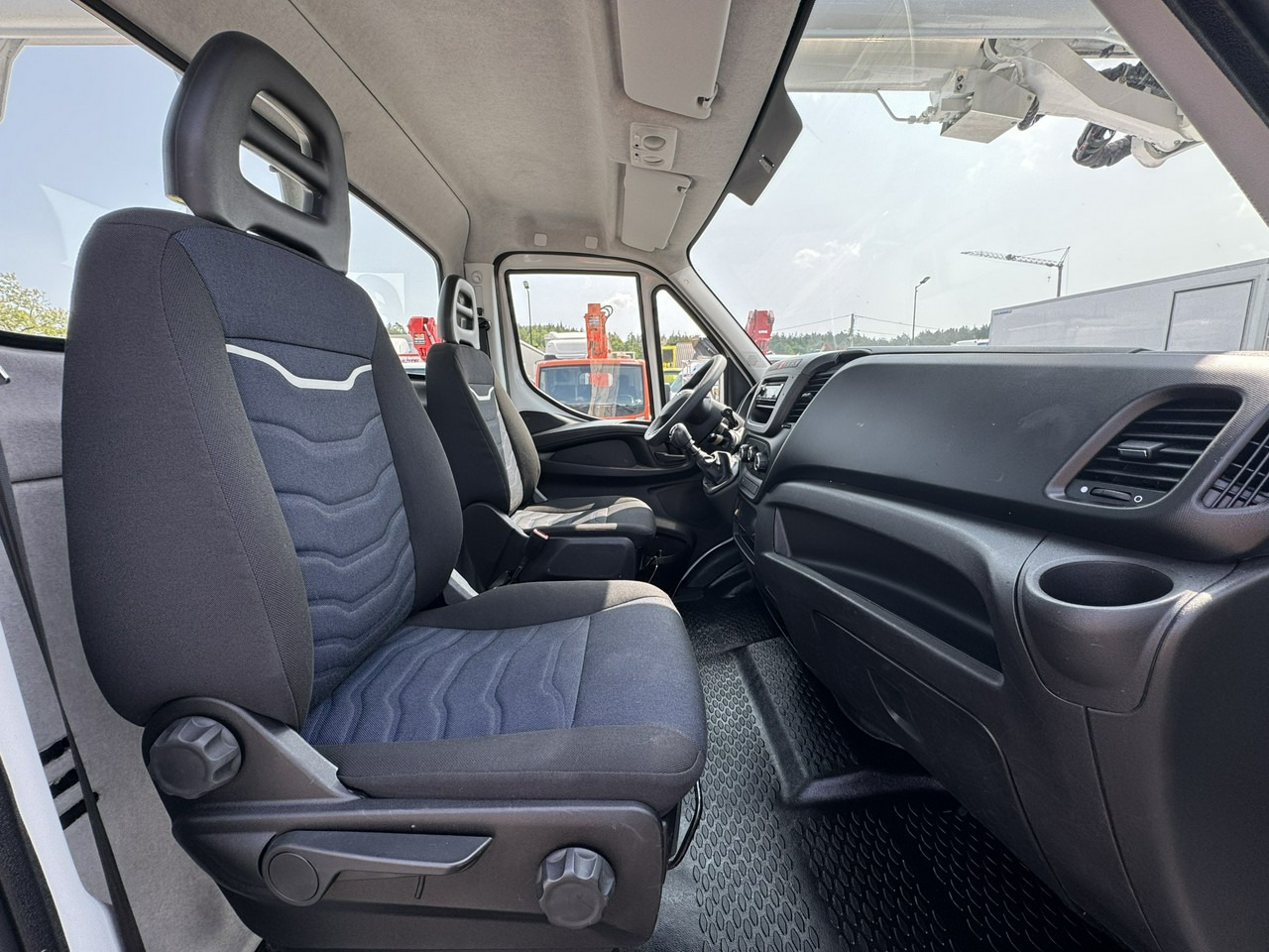 Iveco Daily 35S14 лизинг Iveco Daily 35S14: фото 30