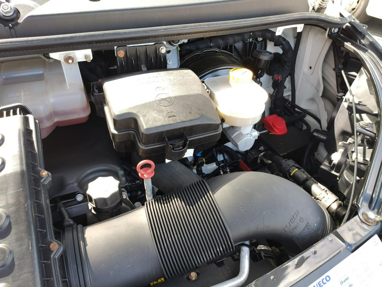 Малотоннажный фургон Iveco Daily 50C15 V: фото 26