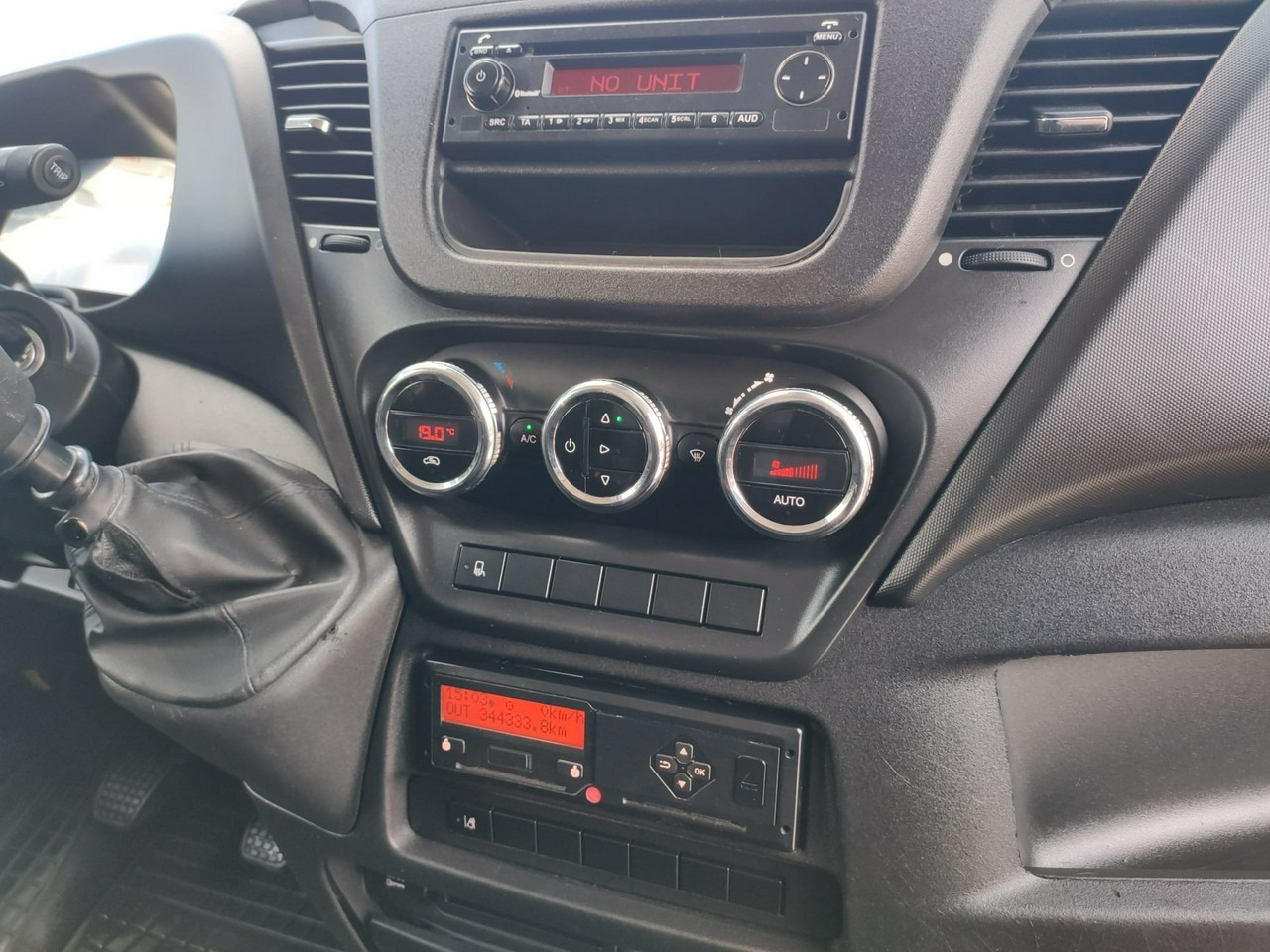 Малотоннажный фургон Iveco Daily 50C15 V: фото 23