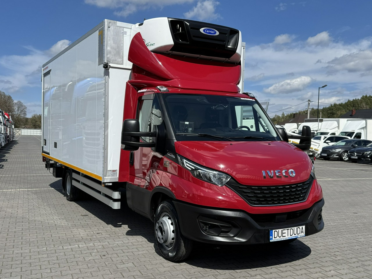 Iveco Daily 72C21 Mroźnia HI-MATIC Ściana Grodziowa Multitemperatura - Малотоннажный рефрижератор: фото 4 Iveco Daily 72C21 Mroźnia HI-MATIC Ściana Grodziowa Multitemperatura - Малотоннажный рефрижератор: фото 4