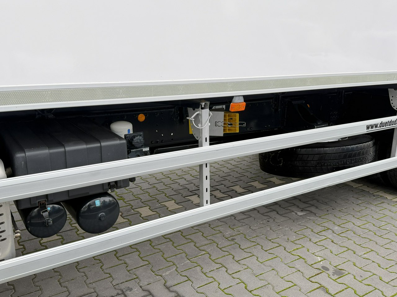 Iveco STRALIS 260S40 E6 Chłodnia Mroźnia Agregat THERMO KING T-1000R - Рефрижератор: фото 5 Iveco STRALIS 260S40 E6 Chłodnia Mroźnia Agregat THERMO KING T-1000R - Рефрижератор: фото 5