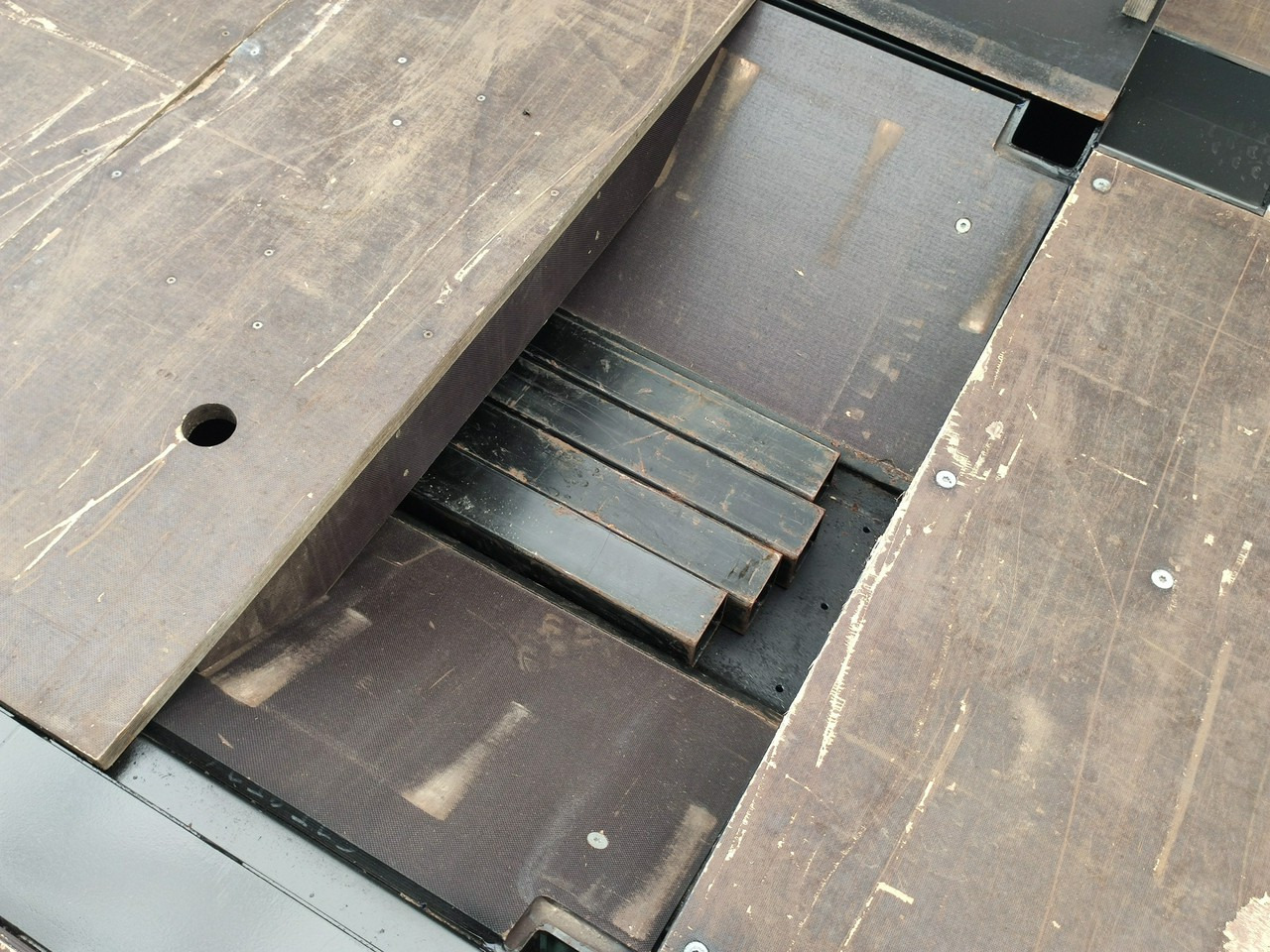 Тентованный полуприцеп Kogel Coil mulda 3 Osie SAF Dach i Boki Zsuwane: фото 32 Тентованный полуприцеп Kogel Coil mulda 3 Osie SAF Dach i Boki Zsuwane: фото 32