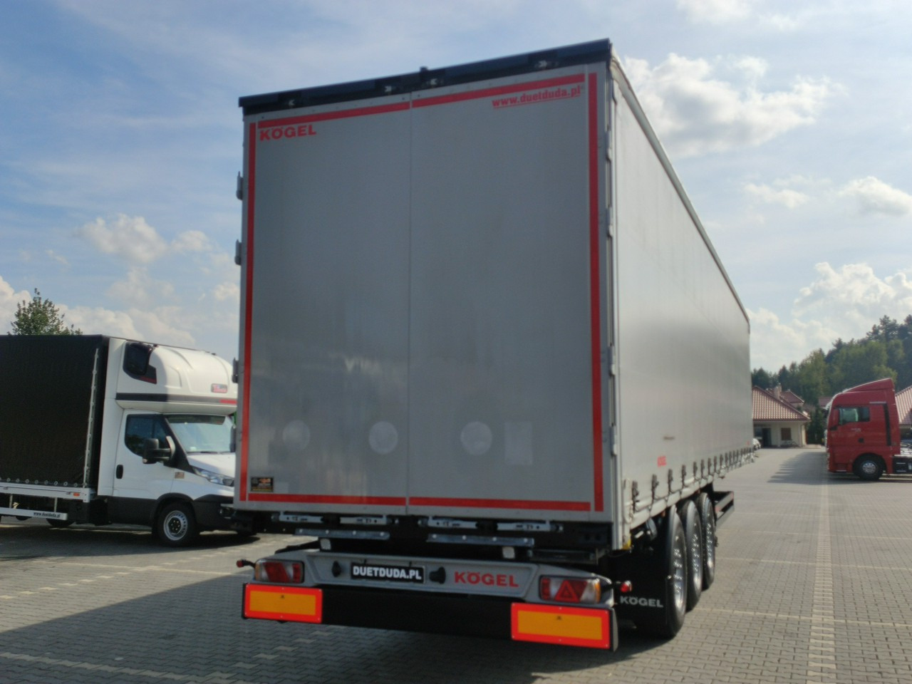 Тентованный полуприцеп Kogel Coil mulda 3 Osie SAF Dach i Boki Zsuwane: фото 9 Тентованный полуприцеп Kogel Coil mulda 3 Osie SAF Dach i Boki Zsuwane: фото 9