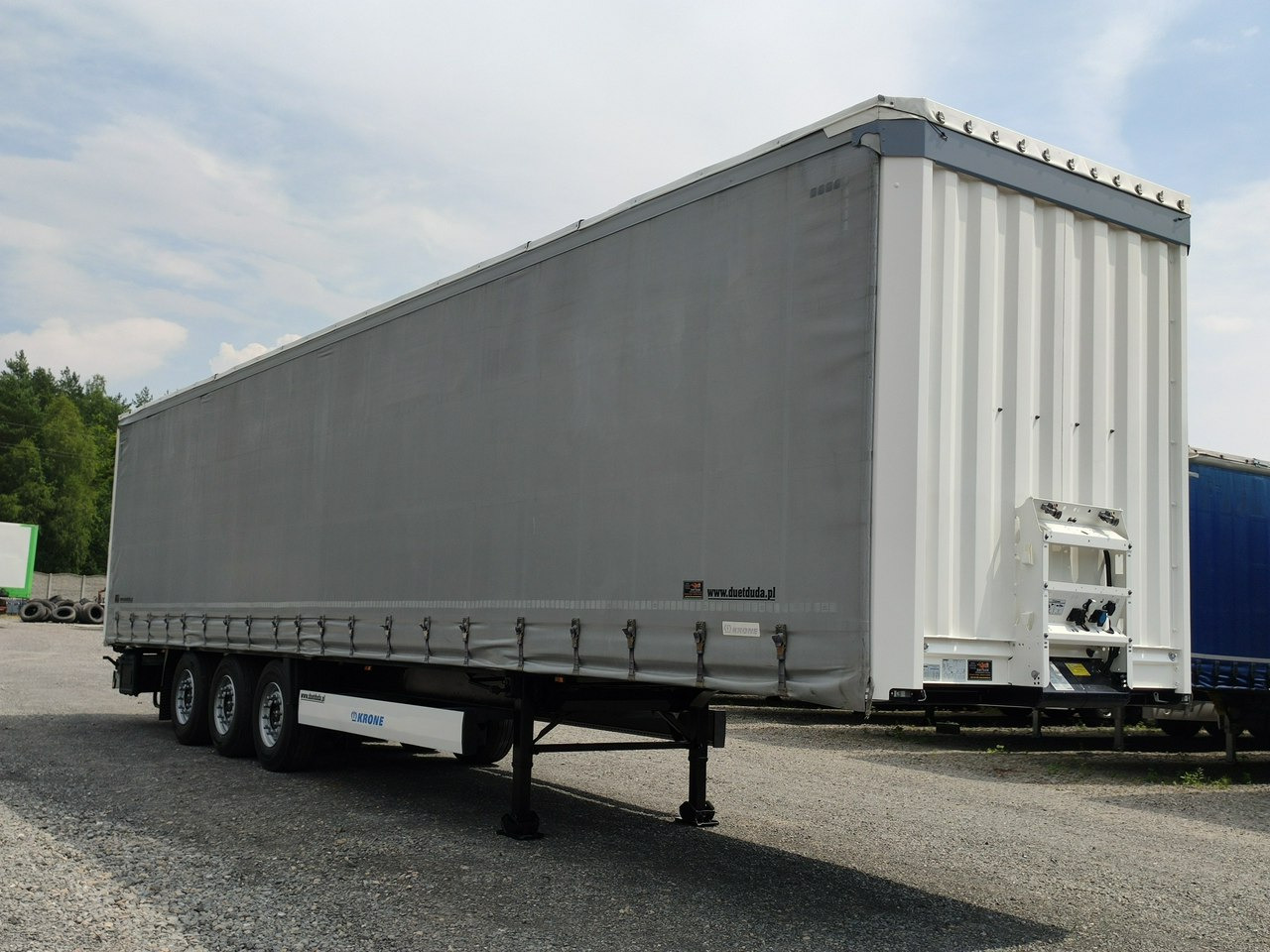 Krone Standard OŚ Podnoszona SAF 2017r - Тентованный полуприцеп: фото 4 Krone Standard OŚ Podnoszona SAF 2017r - Тентованный полуприцеп: фото 4