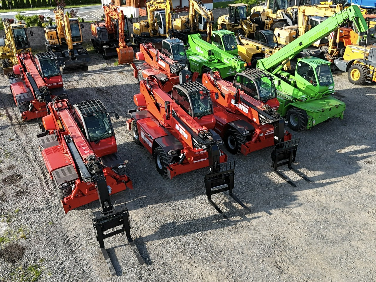 Manitou MRT 2150 ROTO Ładowarka Teleskopowa Obrotowa 2550 - Телескопический погрузчик: фото 4 Manitou MRT 2150 ROTO Ładowarka Teleskopowa Obrotowa 2550 - Телескопический погрузчик: фото 4