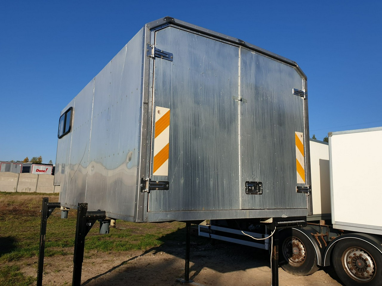 Mercedes ATEGO 1221 - Сменный кузов - фургон: фото 5 Mercedes ATEGO 1221 - Сменный кузов - фургон: фото 5