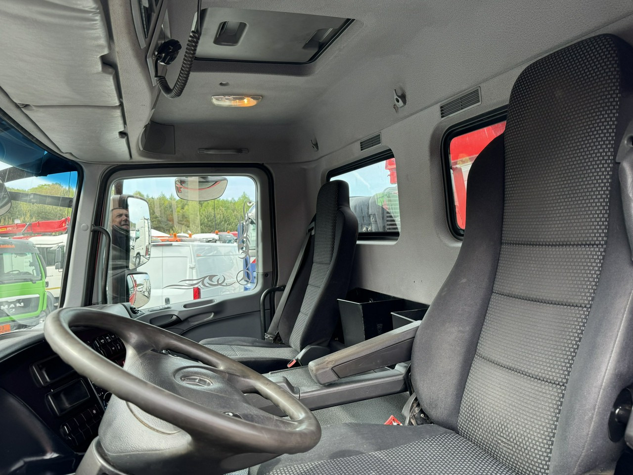 Самосвал Mercedes Actros 4141 8x6 Wywrot SKIBICKI Automat EPS ze Sprzegłem !!!: фото 26 Самосвал Mercedes Actros 4141 8x6 Wywrot SKIBICKI Automat EPS ze Sprzegłem !!!: фото 26