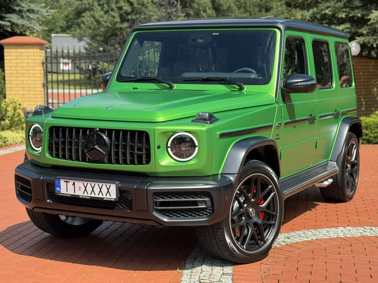 Mercedes G 63 AMG - Внедорожник: фото 2 Mercedes G 63 AMG - Внедорожник: фото 2