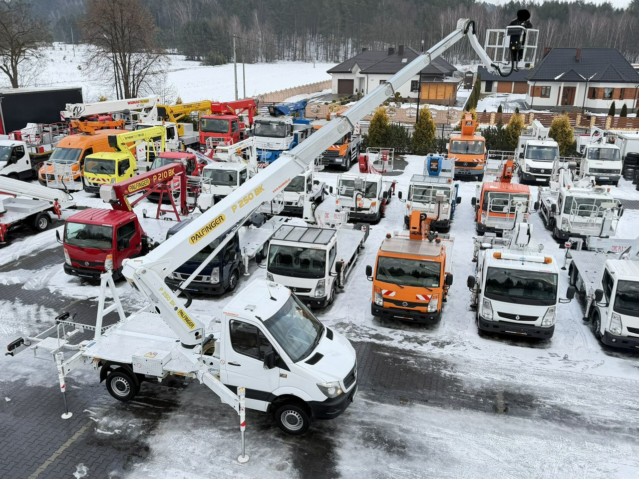 Mercedes Sprinter - Грузовик с подъемником: фото 5 Mercedes Sprinter - Грузовик с подъемником: фото 5