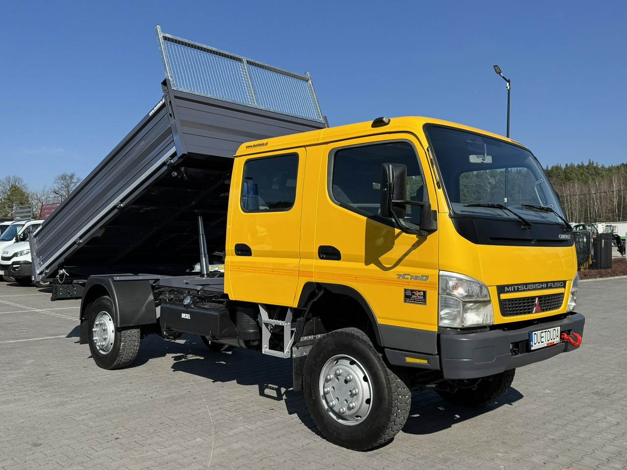 Mitsubishi Canter Fuso 4x4 17C18D 4.9/180KM Wywrotka 3-stronna - Самосвал: фото 2 Mitsubishi Canter Fuso 4x4 17C18D 4.9/180KM Wywrotka 3-stronna - Самосвал: фото 2