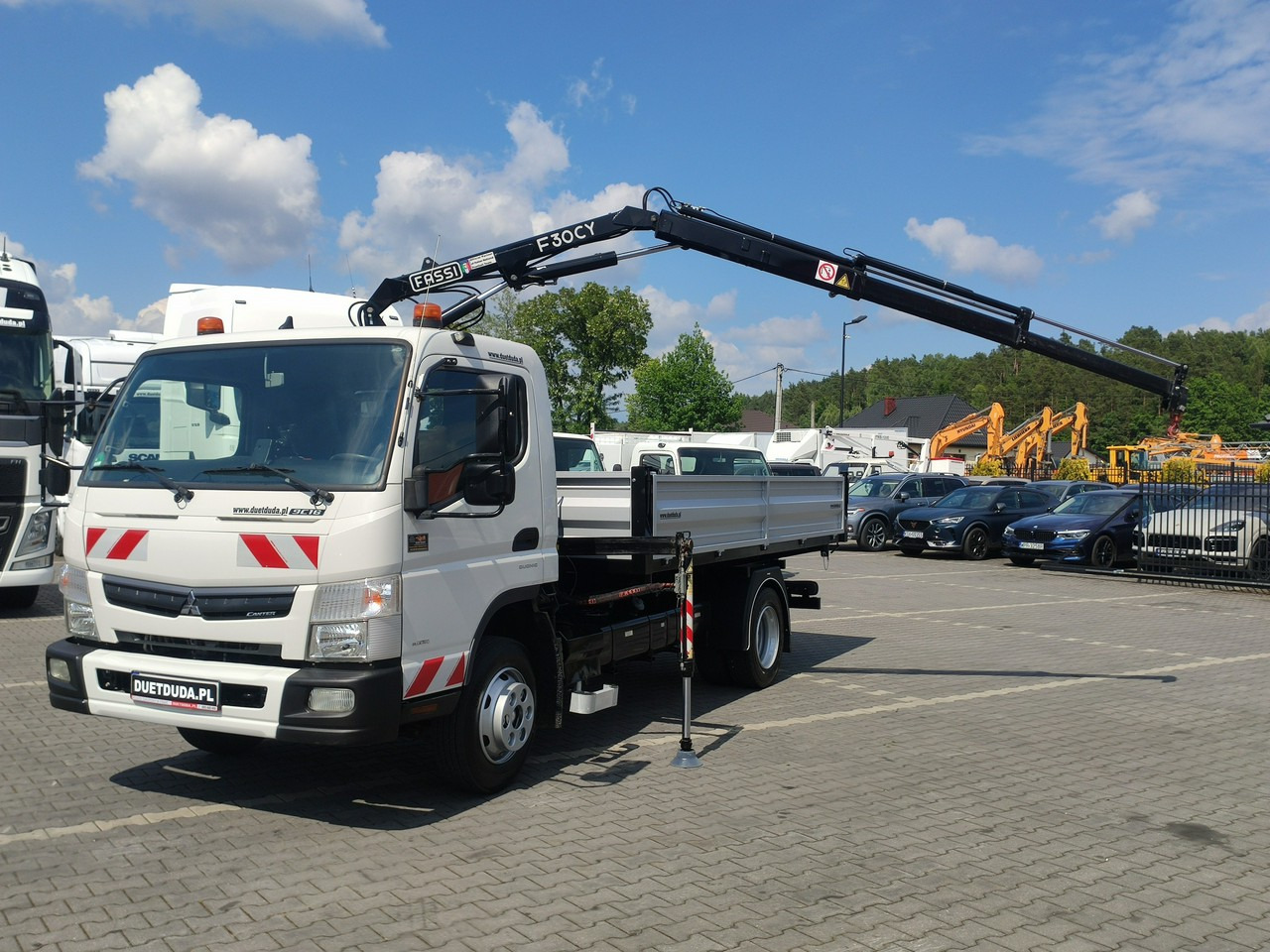 Mitsubishi Canter Fuso 9C18 3.0/180KM Automat, HDS FASSI F30 Wywrotka 3-str - Самосвал: фото 1 Mitsubishi Canter Fuso 9C18 3.0/180KM Automat, HDS FASSI F30 Wywrotka 3-str - Самосвал: фото 1