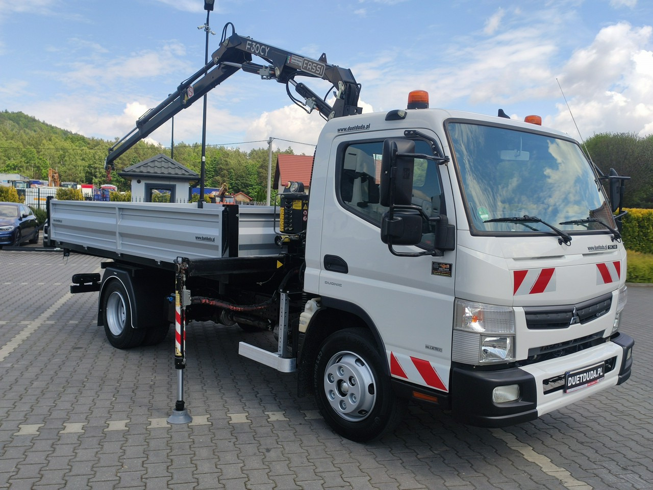 Mitsubishi Canter Fuso 9C18 3.0/180KM Automat, HDS FASSI F30 Wywrotka 3-str - Самосвал: фото 4 Mitsubishi Canter Fuso 9C18 3.0/180KM Automat, HDS FASSI F30 Wywrotka 3-str - Самосвал: фото 4