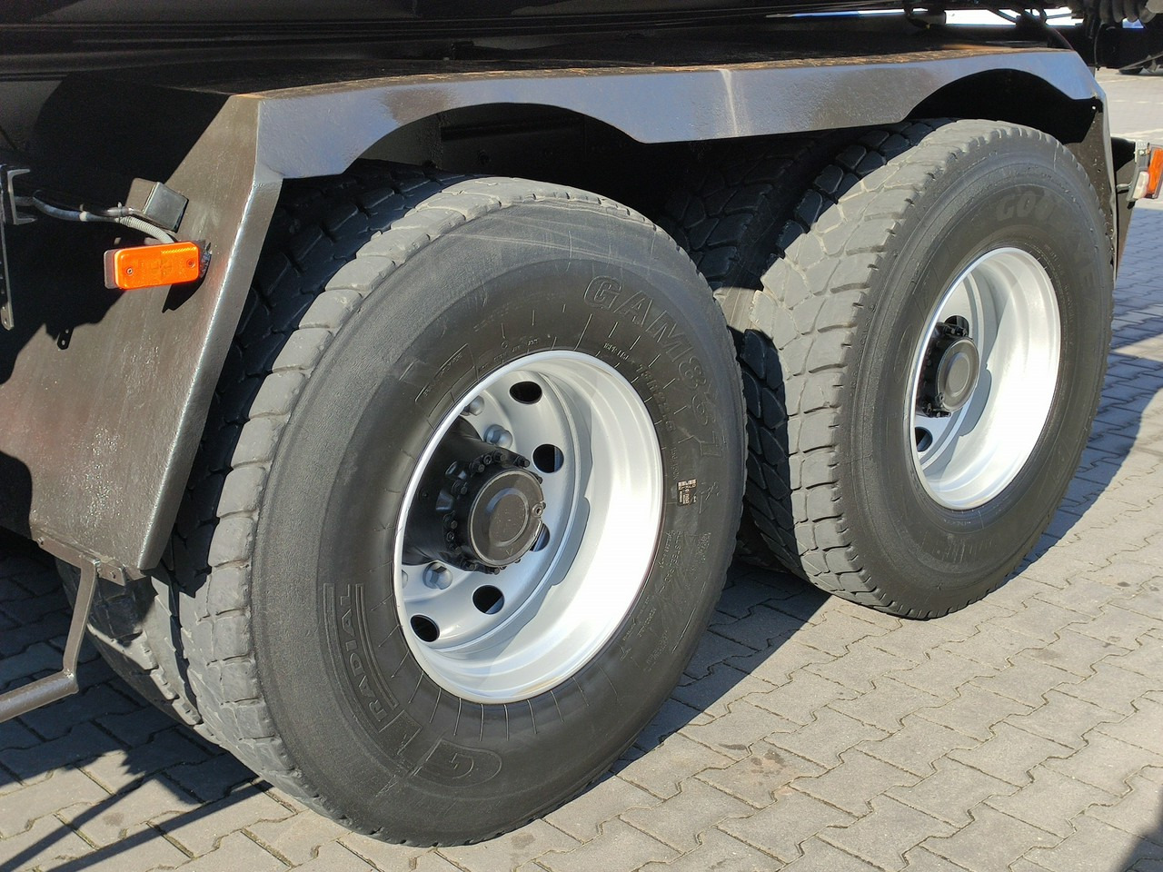 Самосвал, Автоманипулятор Renault Kerax 26.370 6x4 Mocny HDS FASSI F110: фото 17