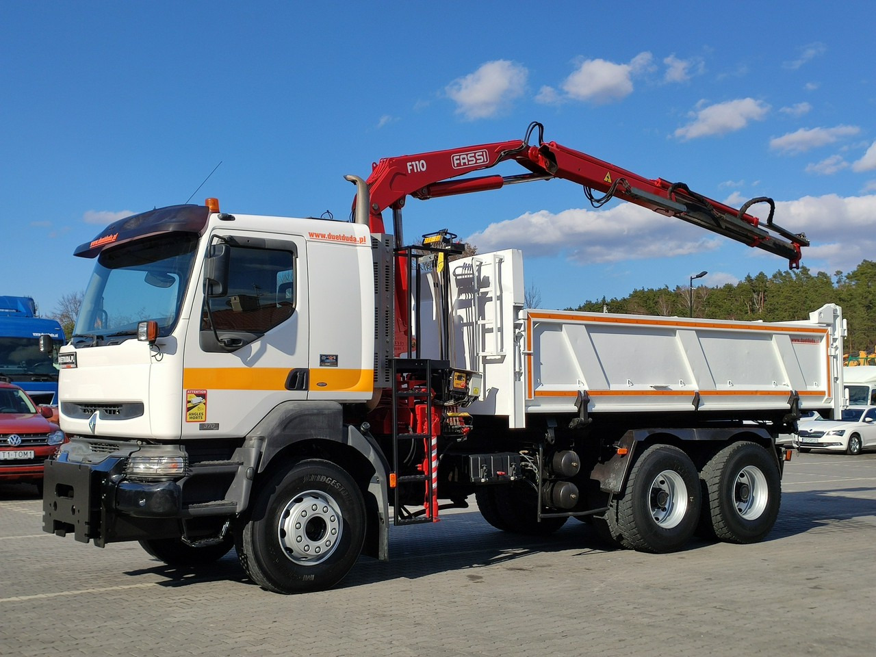 Самосвал, Автоманипулятор Renault Kerax 26.370 6x4 Mocny HDS FASSI F110: фото 13