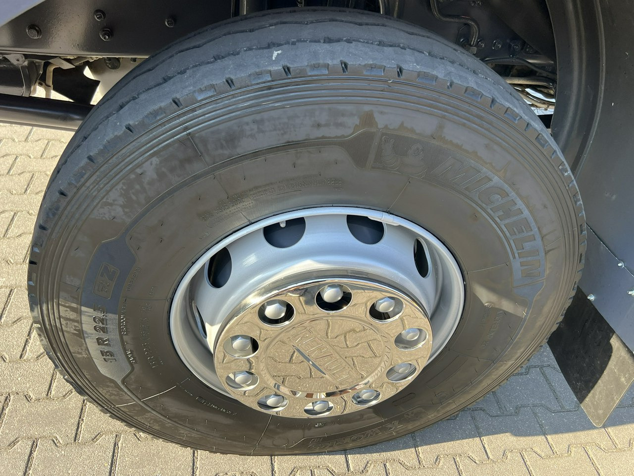 Renault Kerax 26.390 6x4 Mocny HDS FASSI F170 Sterowanie Radiowe - Самосвал, Автоманипулятор: фото 4 Renault Kerax 26.390 6x4 Mocny HDS FASSI F170 Sterowanie Radiowe - Самосвал, Автоманипулятор: фото 4