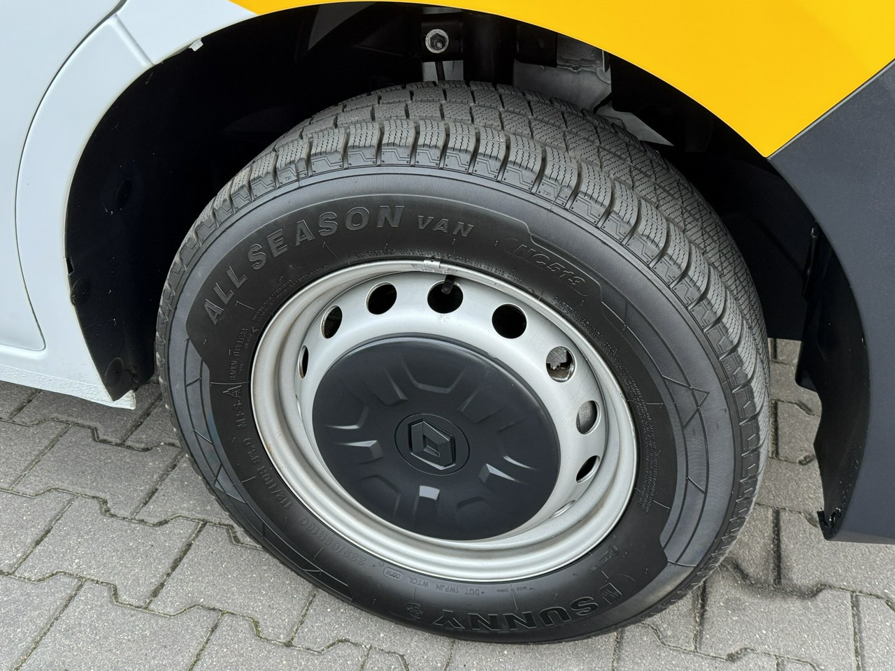 Renault Master - Эвакуатор: фото 4 Renault Master - Эвакуатор: фото 4