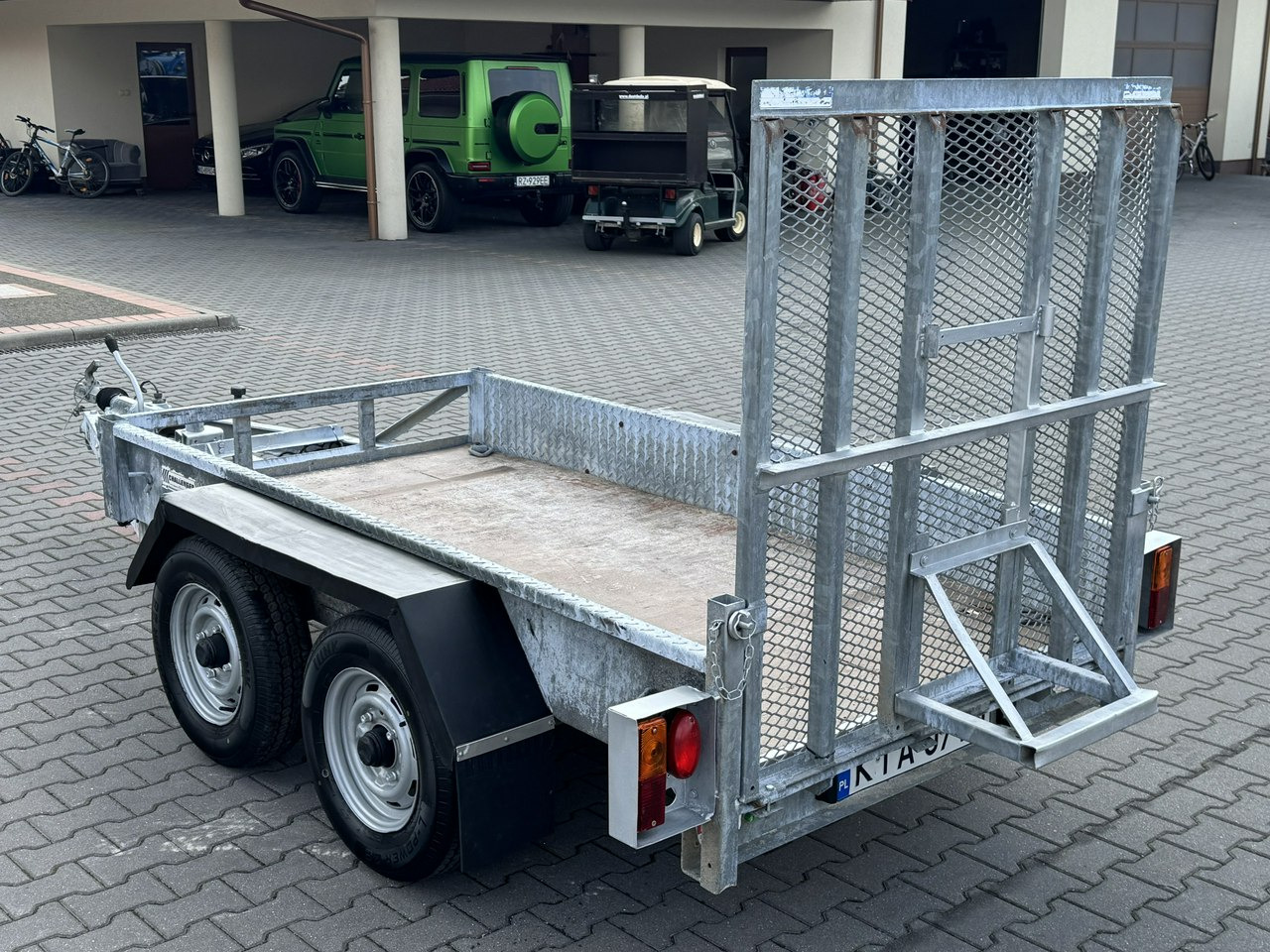 Titan Ciężarowa Pod minikoparkę sprzęt budowlany 2-osiowa Super Stan - Прицеп для спецтехники: фото 4 Titan Ciężarowa Pod minikoparkę sprzęt budowlany 2-osiowa Super Stan - Прицеп для спецтехники: фото 4
