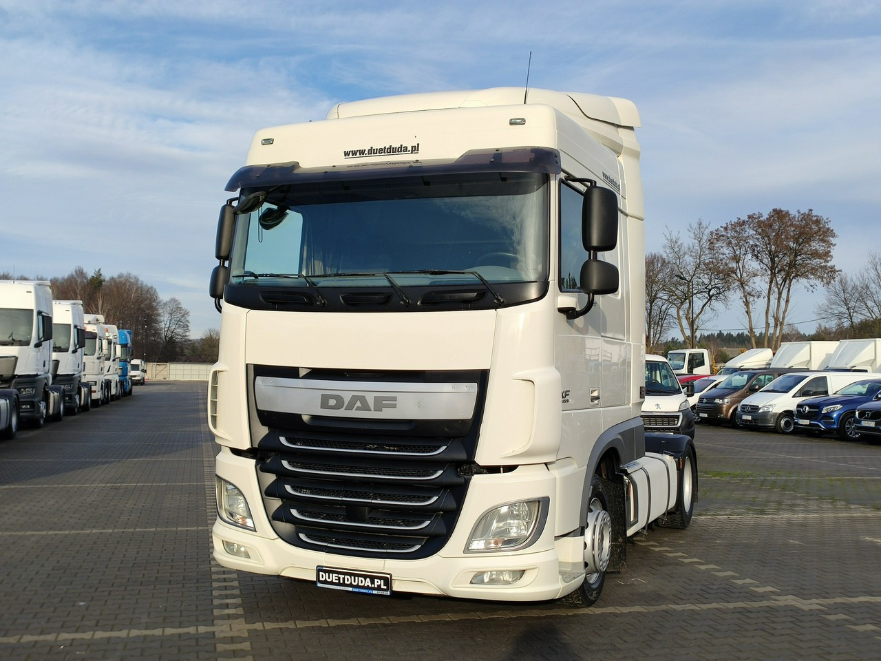 DAF XF 106.460 Euro 6 LowDeck Mega - Тягач: фото 4 DAF XF 106.460 Euro 6 LowDeck Mega - Тягач: фото 4