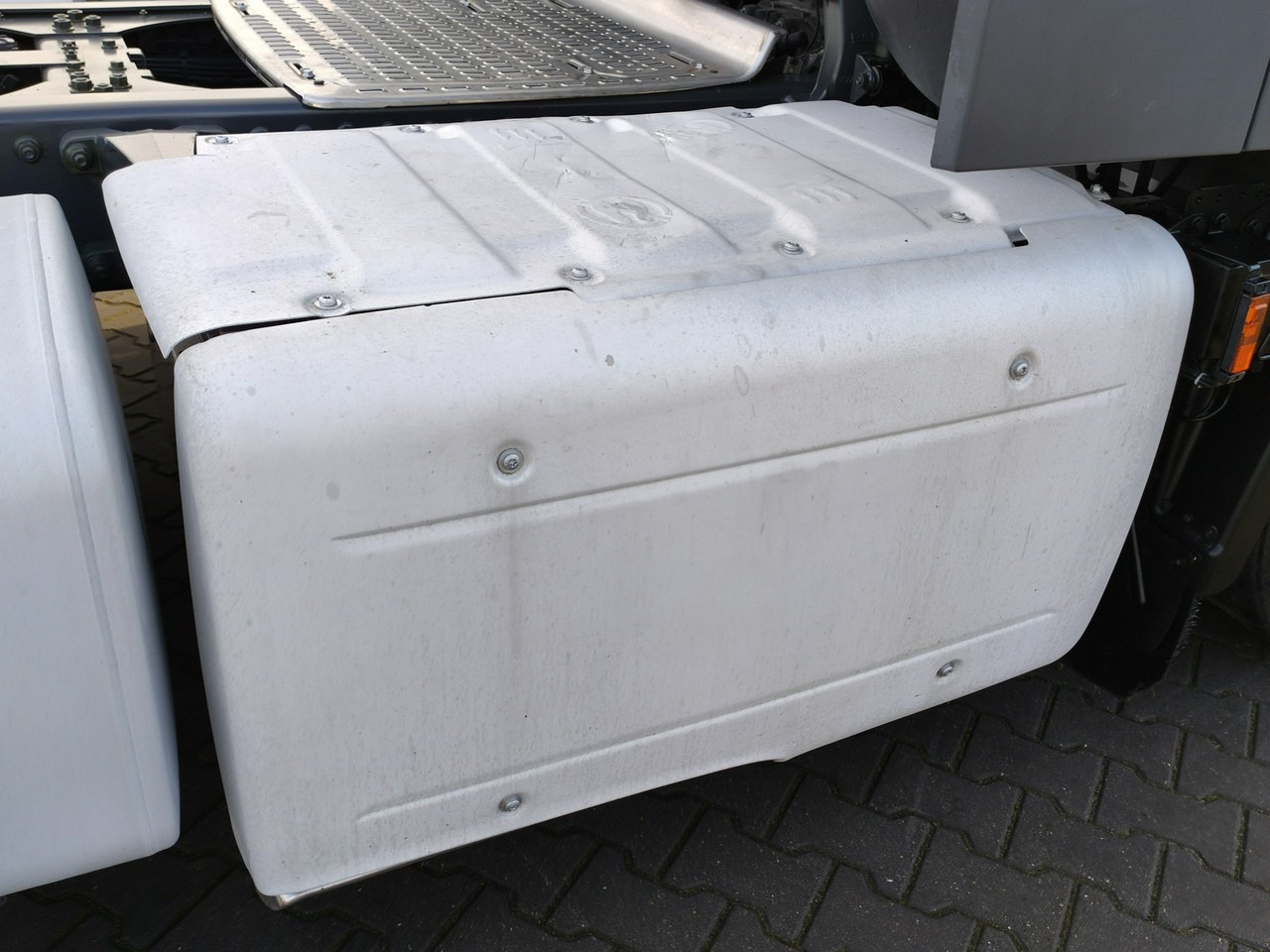 Тягач DAF XF 106.460 Euro 6 LowDeck Mega: фото 34 Тягач DAF XF 106.460 Euro 6 LowDeck Mega: фото 34