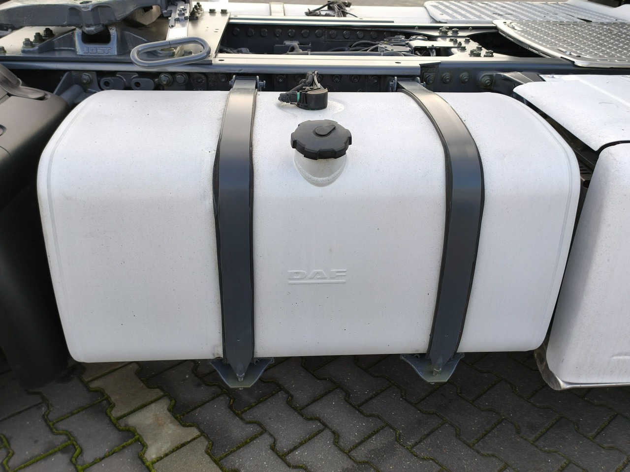 Тягач DAF XF 106.460 Euro 6 LowDeck Mega: фото 33 Тягач DAF XF 106.460 Euro 6 LowDeck Mega: фото 33