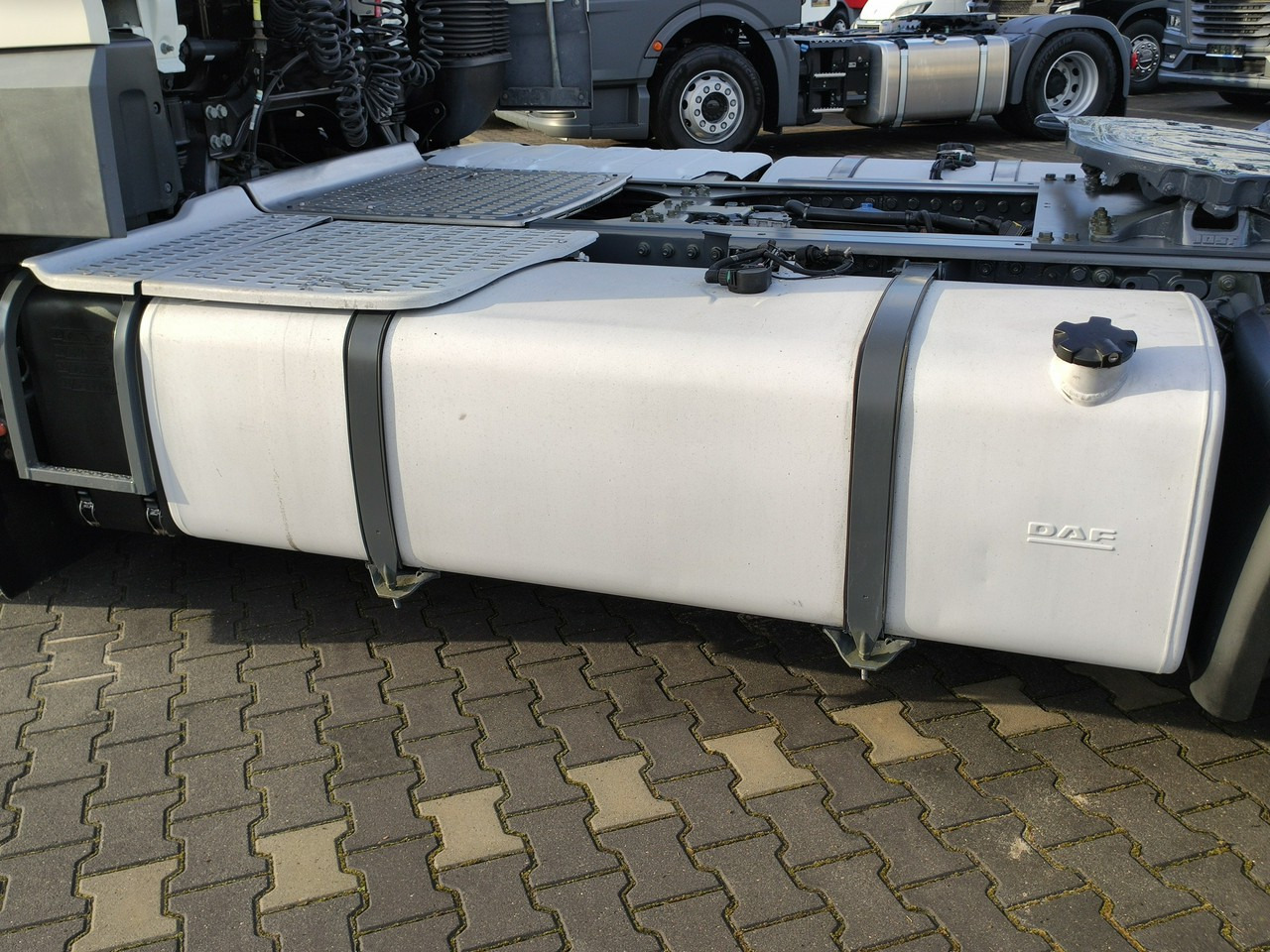 Тягач DAF XF 106.460 Euro 6 LowDeck Mega: фото 32 Тягач DAF XF 106.460 Euro 6 LowDeck Mega: фото 32