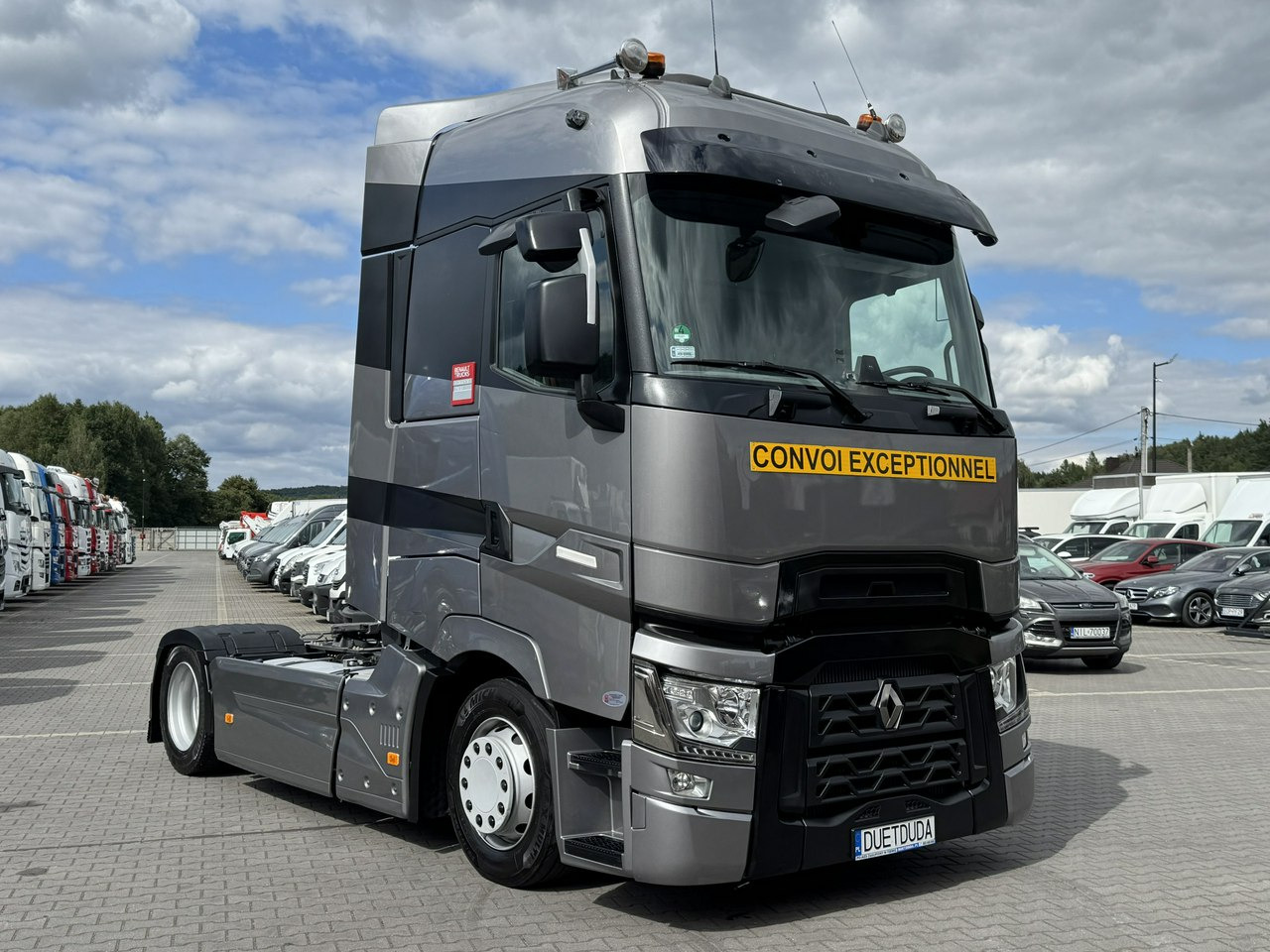 Renault Gama T 520 HIGH CAB Silnik 13litrów Euro 6 Low deck - Тягач: фото 5 Renault Gama T 520 HIGH CAB Silnik 13litrów Euro 6 Low deck - Тягач: фото 5