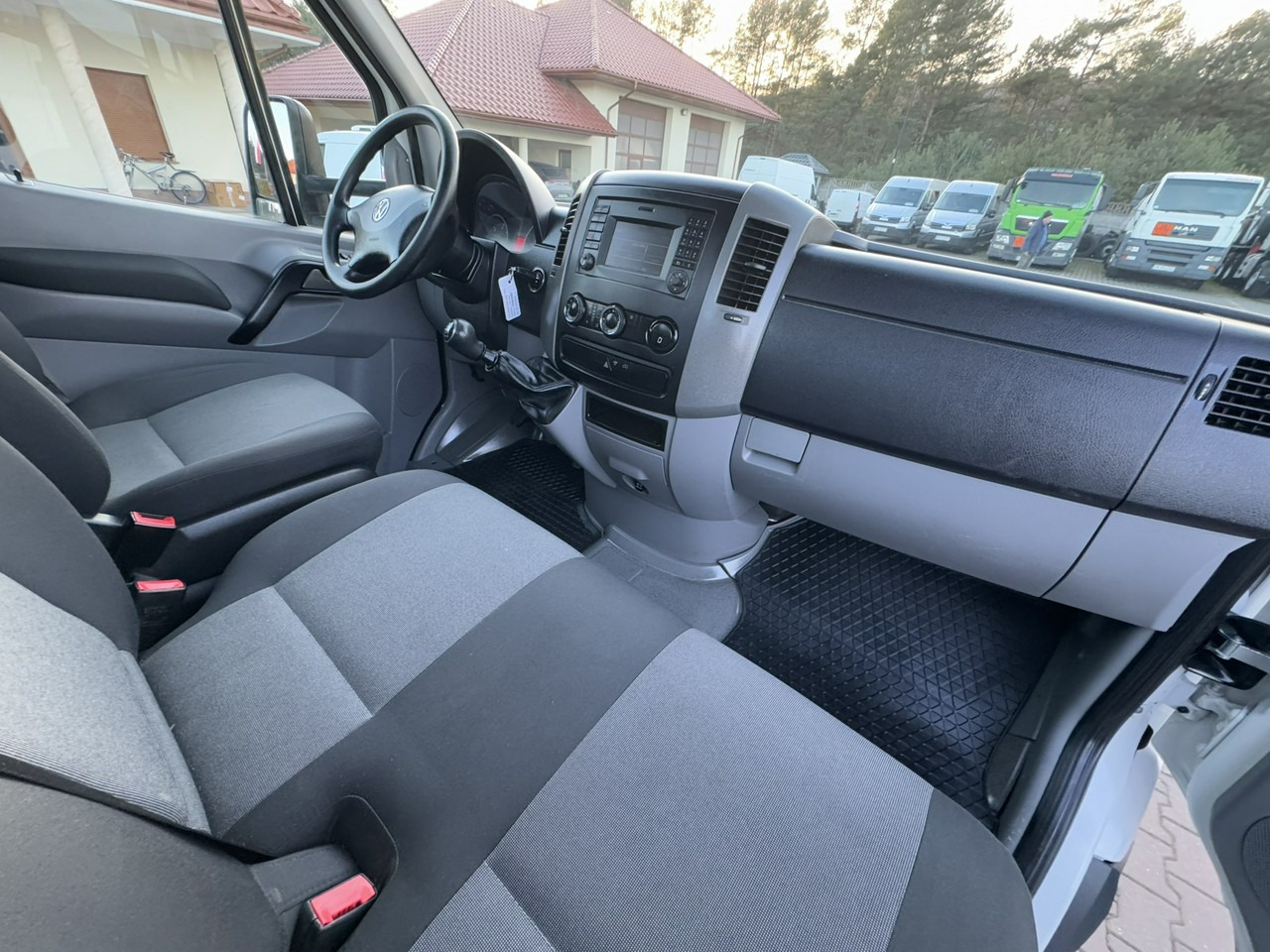 Малотоннажный самосвал Volkswagen Crafter: фото 34
