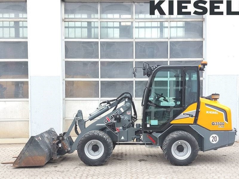 Мини-погрузчик с бортовым поворотом Giant G 3500 X-Tra: фото 1